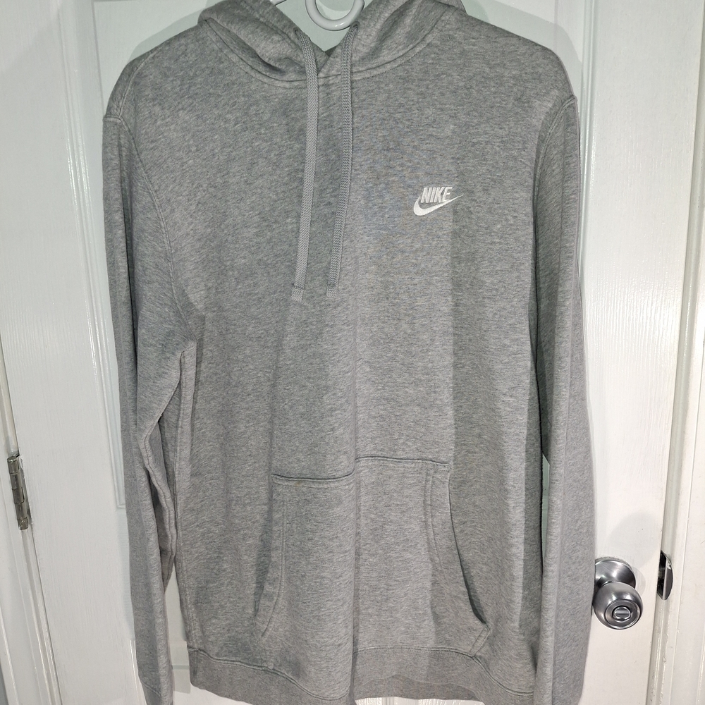Nike Men's Sportswear Club Fleece Hoodie